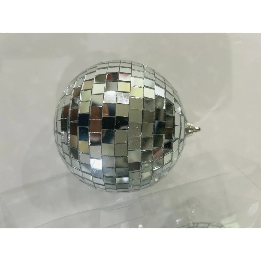 The Unbranded Brand disco party
